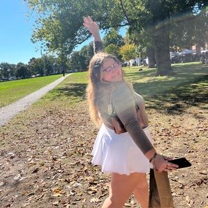 Meet your Posher, Jojo